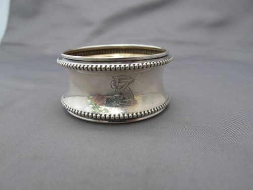 Bellissimo anello tovagliolo - anello,