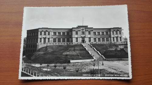 Costiglione asti edificio - d'asti,